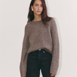 Everlane Women's Taupe Knit Sweater